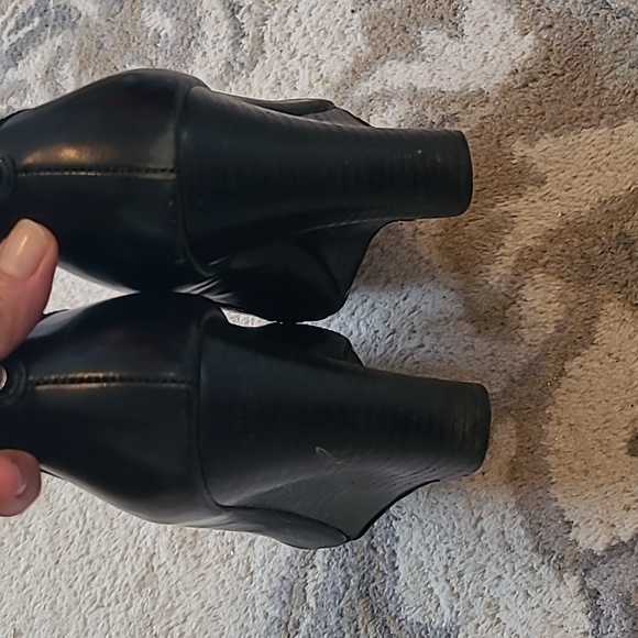 Black Size 8.5 Calvin Klein wedges - Picture 4 of 7